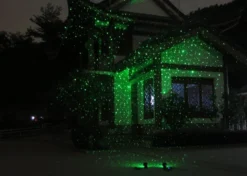 Projecteur à Piquer Extérieur Multicolor LED Intégrée, Noir