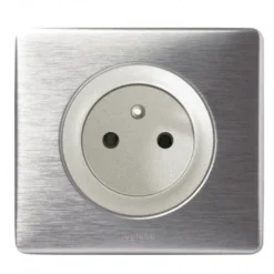 Legrand Céliane – Prise 2P+T Standard – Ensemble Aluminium Complet
