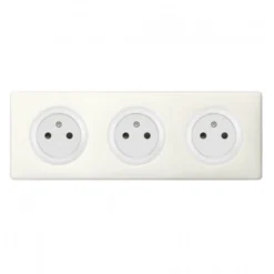 Legrand Céliane – Prise 3x2P+T Surface Précablé – Ensemble Blanc Complet