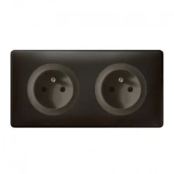 Legrand Céliane – Prise 2x2P+T Standard Précablé – Ensemble Carbone Complet