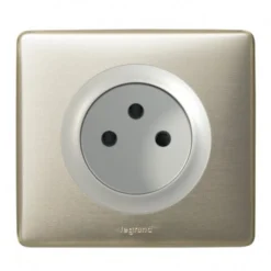 Legrand Céliane – Prise 2P Standard – Ensemble Titane Complet
