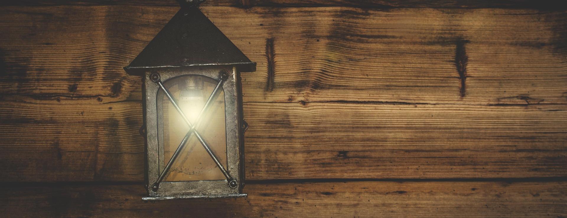 Magasin D'Éclairage Domestique -Magasin D'Éclairage Domestique lantern 1864627 1920